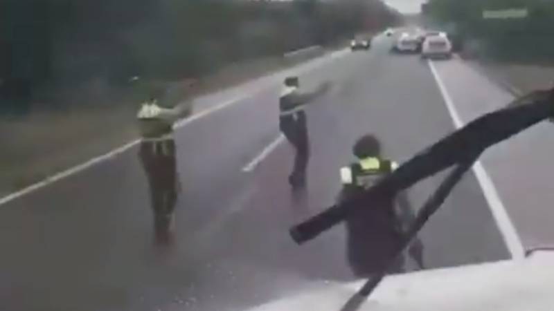 Guardia Nacional y hombres armados se enfrentan en Autopista México-Tuxpan