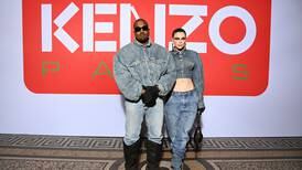 Kanye West y Julia Fox hacen su debut oficial como pareja