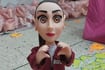 Claudita: la muñeca parlante que conquista el corazón de los electores en México