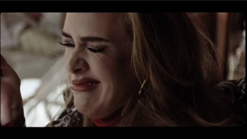 El video ‘Easy On Me’ de Adele marcó su gran regreso a los escenarios y la cantante ha decidido mostrar cómo fue su proceso de grabación.