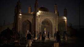 Bombazo frente a mezquita en Afganistán deja cinco muertos; se intensifican ataques extremistas