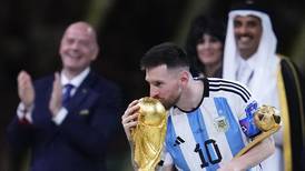 Van Gaal insinúa ayuda a Messi en Qatar 2022: “Tenía que ser campeón del mundo”