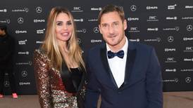 Totti revela que se separó de su esposa por infidelidad de ella