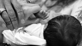 Marc Anthony comparte la primera imagen de su hijo recién nacido