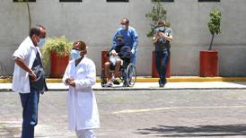 México duplica contratación de médicos cubanos tras visita del presidente Miguel Díaz
