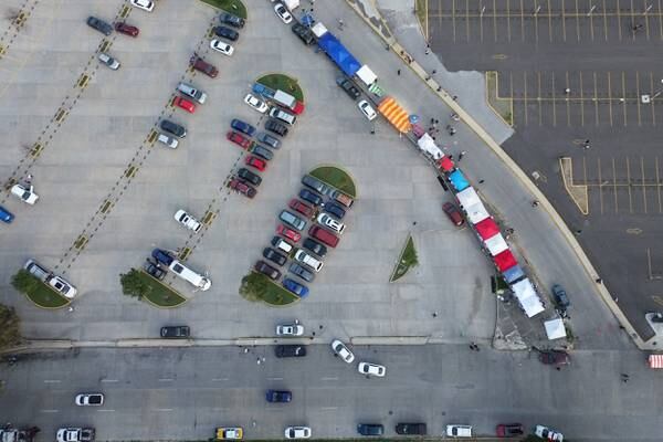 Estacionamientos de estadios deberán tener seguro para daño de autos
