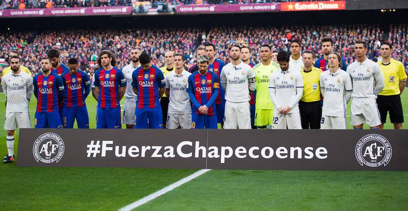 Barcelona invita a Chapecoense a jugar torneo
