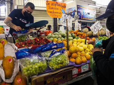 “No hemos ganado la batalla a la inflación”, sigue alza de precios: Banxico