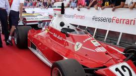Italia: icónicos autos Ferrari celebran sus 90 años de historia en Milán