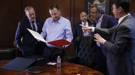 Mauricio Kuri González recibe a ejecutivos de Huawei