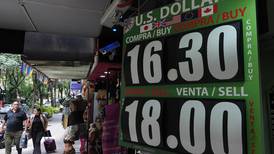Superpeso “ya quedó atrás” y precio del dólar subirá hasta 19 pesos: BBVA