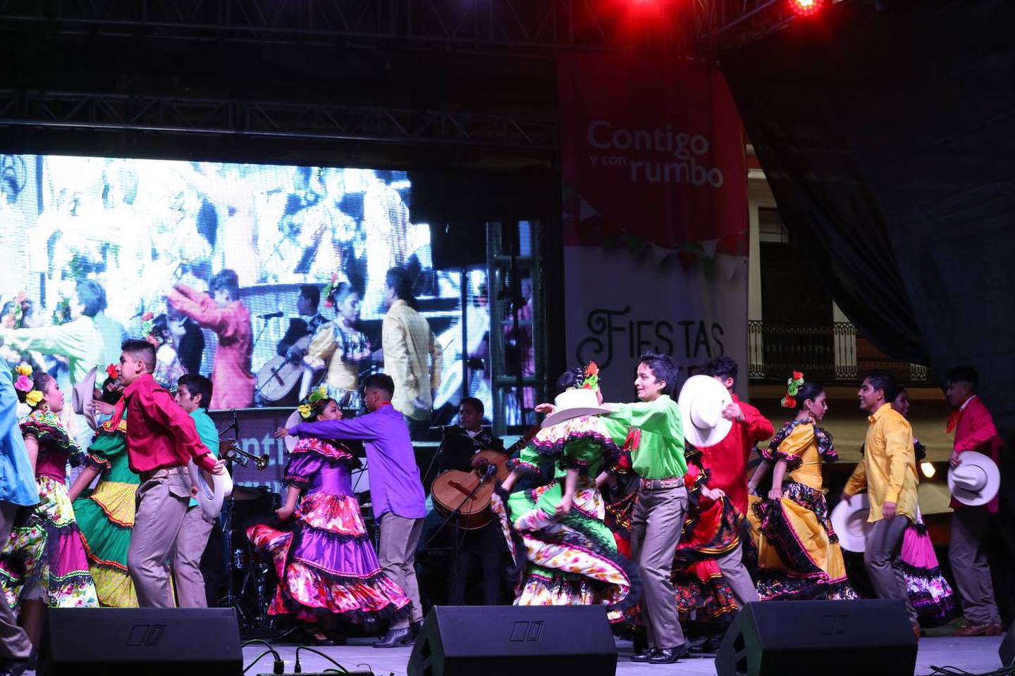 Puebla capital se enciende con alumbrado decorativo por fiestas patrias