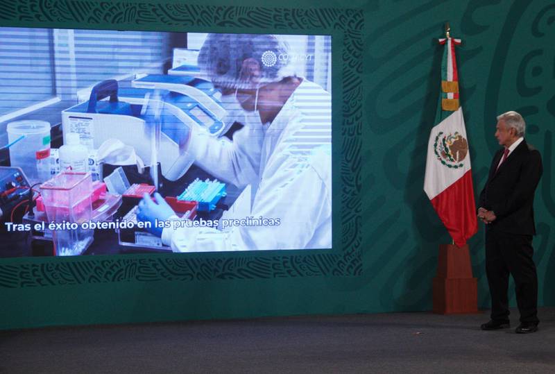 López Obrador durante la presentación de la vacuna Patria