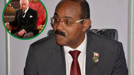 Primer ministro de Antigua y Barbuda anuncia referéndum para destituir al rey Carlos III