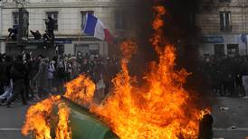 Francia reporta a más detenidos por las nuevas protestas contra la reforma de pensiones