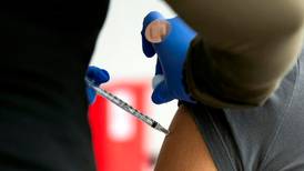IPN reconoce ‘error humano’ en aplicación de falsa vacuna en CDMX; pide disculpas