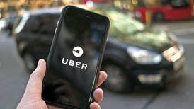 Conductores de Uber presionan para que les den seguridad social