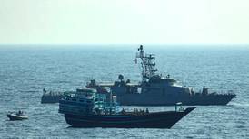 EEUU confisca materiales para explosivos en Golfo de Omán