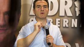 Adrián de la Garza cancela cierre de campaña por vacunación en Monterrey