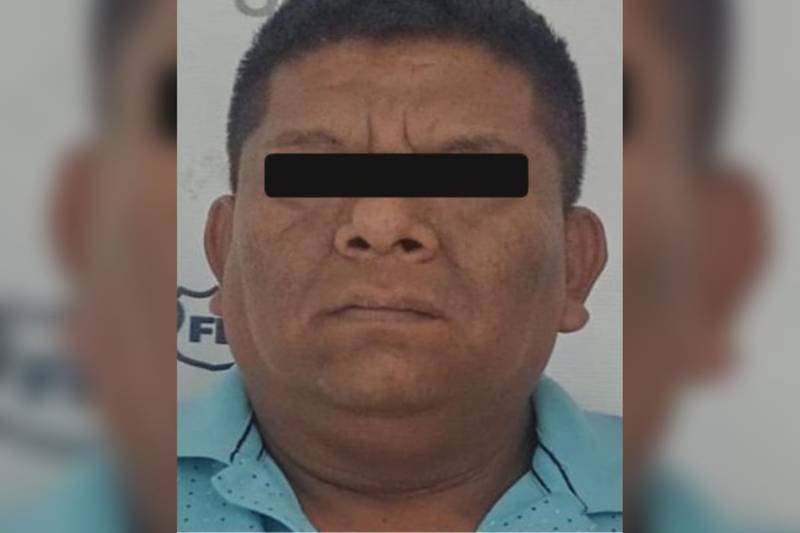 Hombre finge ser 'narcocuranddero' para abusar de menor de edad en Jalisco.