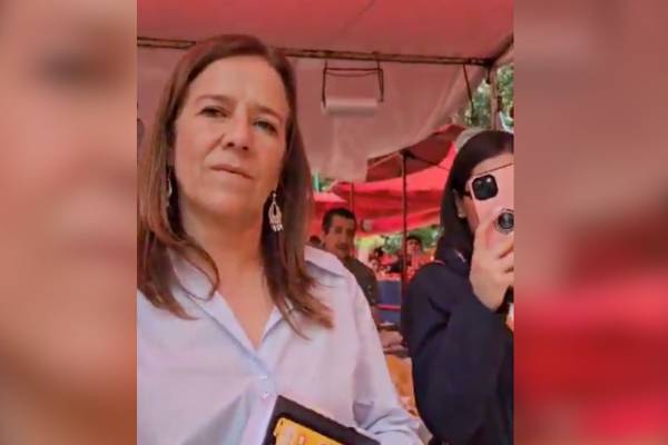 Mujer increpa a Margarita Zavala por gobierno de Felipe Calderón: “casi pierdo mi negocio”