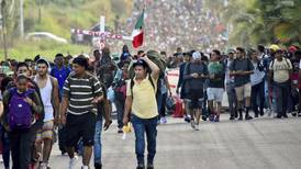 Migrantes siguen su camino por Chiapas y piden más oportunidades ante pobreza 