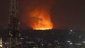 Israel bombardea la Franja de Gaza; responde a Hamás y mueren varios niños