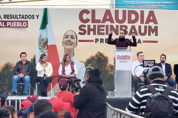 Claudia Sheinbaum se compromete en Ciénega de Flores a consolidar la 4T 