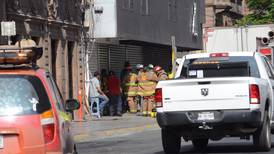 Municipio de Monterrey clausura área de departamentos irregulares en donde murió una joven