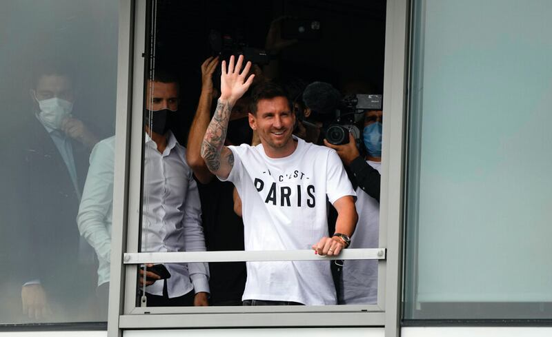 Lionel Messi llega a Francia | AP