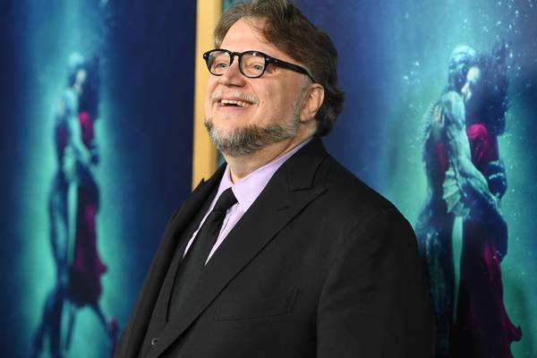 Doble de Guillermo del Toro en ‘La Más Draga’ rompe las redes sociales: ¿Si se parecen?