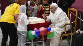 El papa Francisco cumple 87 años en medio de problemas de salud