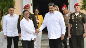 Presidentes de Colombia y Venezuela se reúnen en Caracas