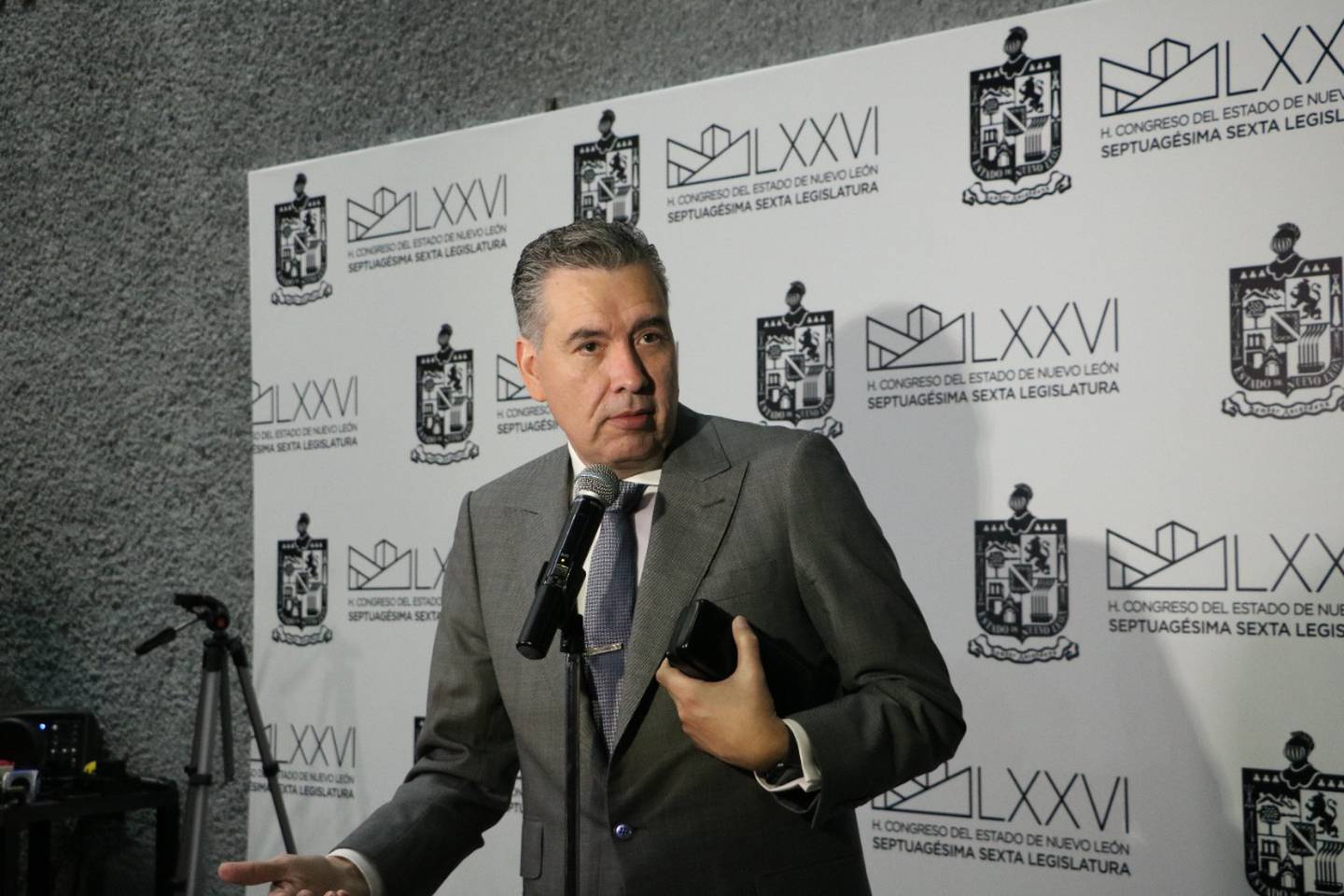 Waldo Fernández, de Morena, expresó que Samuel García no ha hecho buen trabajo como gobernador.