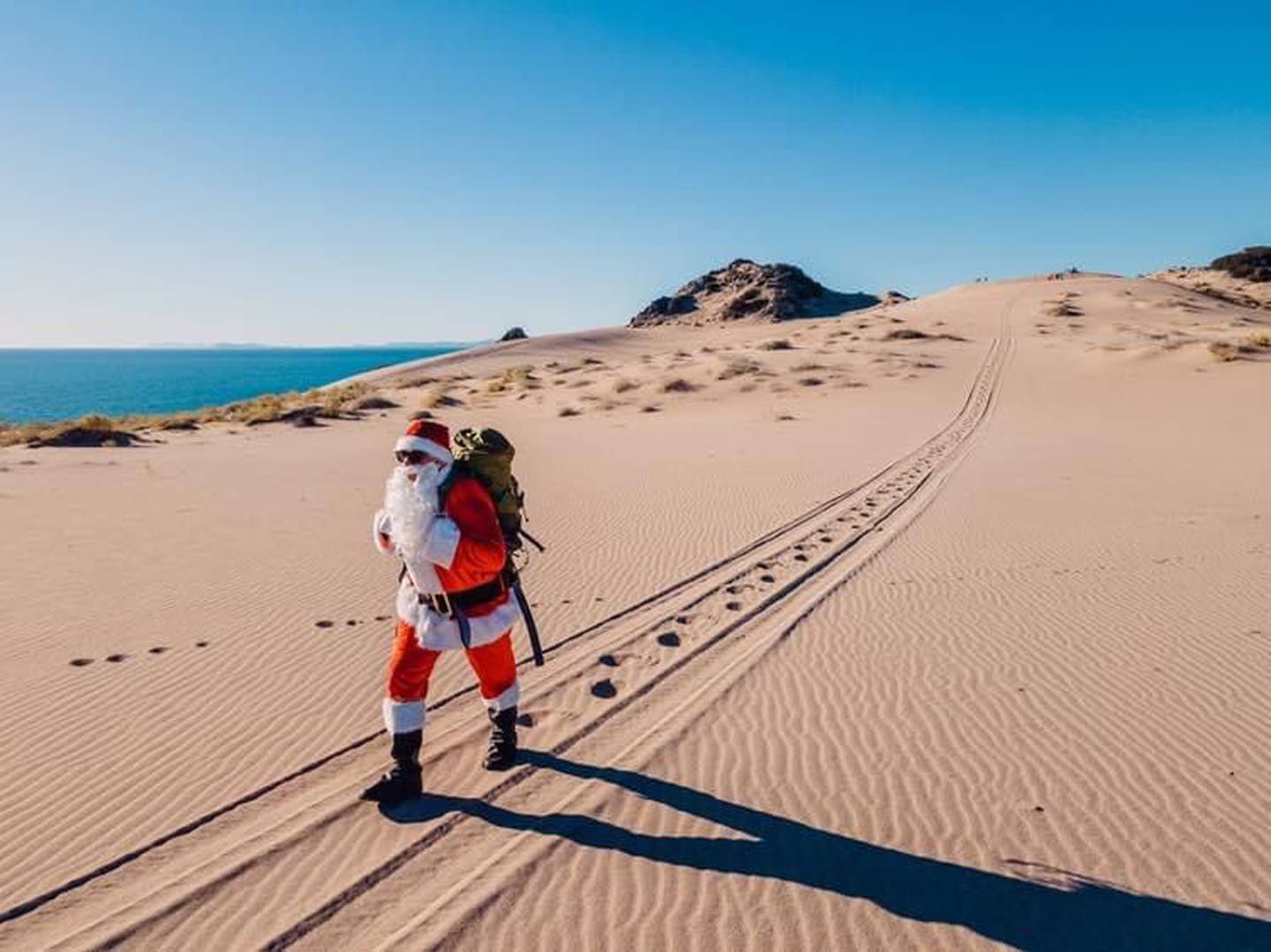 Santa Claus: recorre desierto de Sonora en Noche Buena