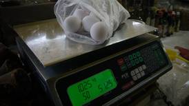 Precio del huevo no bajará pronto, advierte clúster Agroalimentario