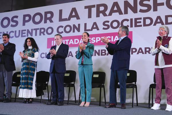Claudia Sheinbaum regresa a Puebla ya como precandidata presidencial