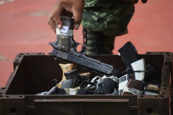 México consigue otra sentencia favorable contra tráfico ilegal de armas 