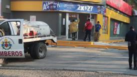 Grupos criminales incendian comercios y vehículos en Apatzingán por ‘guerra del limón’