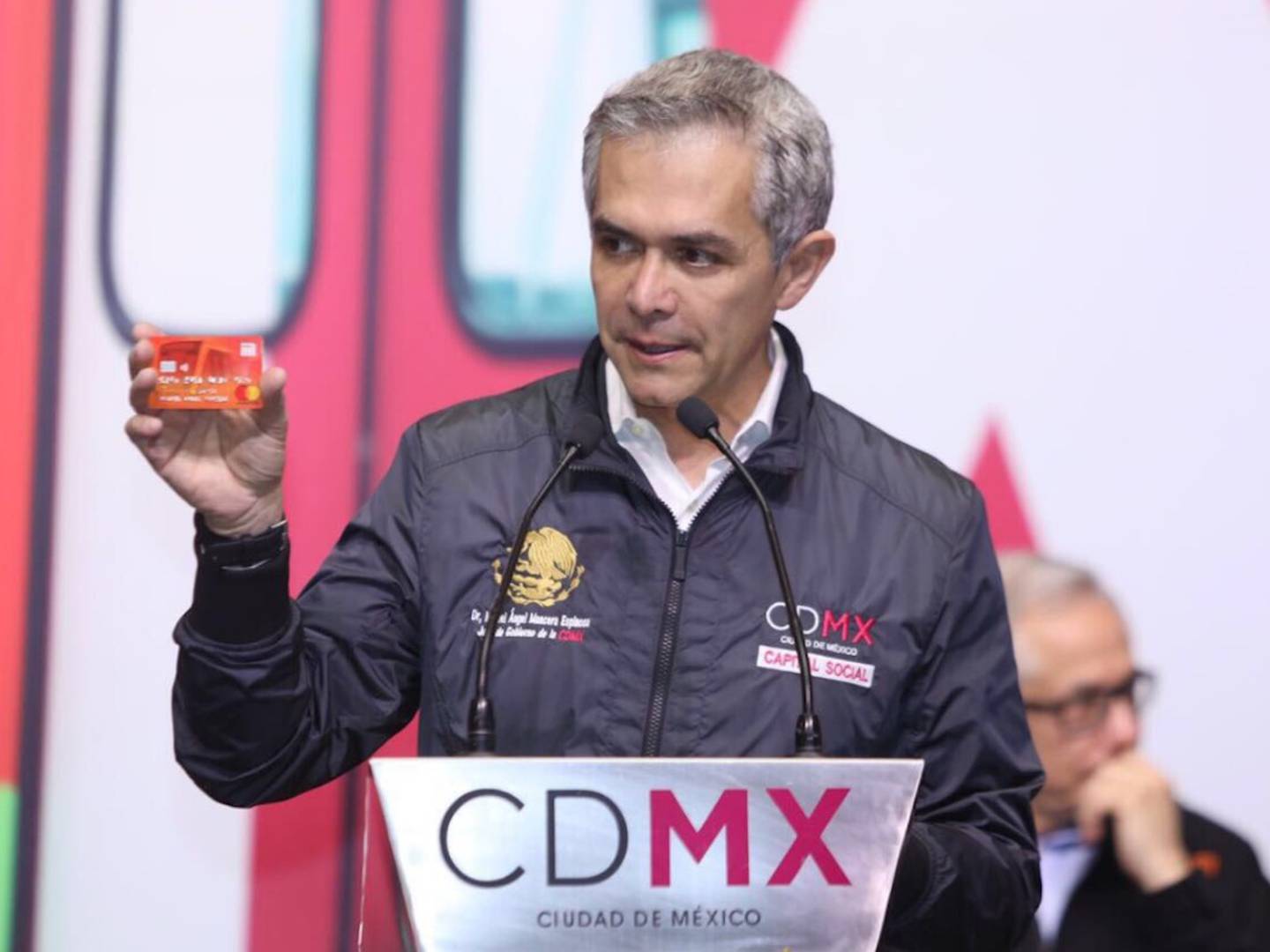 Cómo funciona la nueva tarjeta de debito mastercard del Metro en la CDMX?