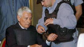 Muere Miguel Etchecolatz, condenado por crímenes durante la dictadura argentina 