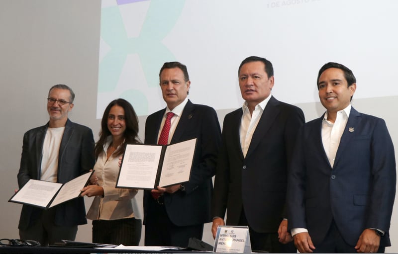 El gobernador de Querétaro y firmó un convenio con el Museo Memoria y Tolerancia.