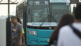 Nuevo León reduce horarios para transporte público por Covid-19