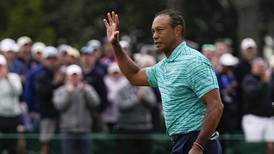 Tiger Woods se mantiene con vida en el Masters de Augusta