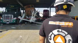 Se desploma avioneta en el municipio de Ciénega de Flores; hay varios muertos