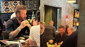 David Beckham captado comiendo en restaurante en Monterrey ¿Qué comió?