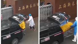 “¡Todavía se está moviendo”! Trasladan en bolsa de cadáveres a un anciano vivo en China