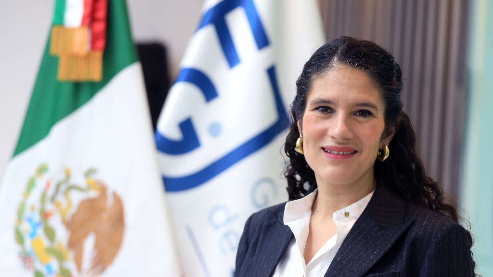 Bertha Alcalde hace limpieza en Fiscalía CDMX