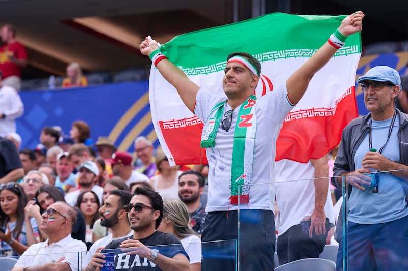 Irán