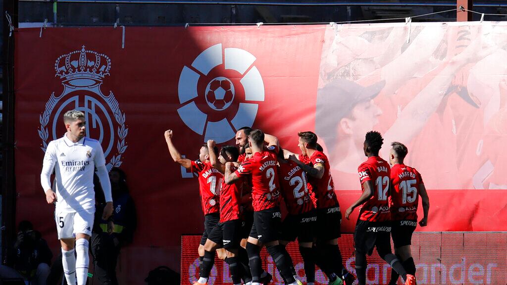 Los jugadores del Mallorca festejan un autogol del Real Madrid durante el partido de La Liga realizado el domingo 5 de febrero de 2023